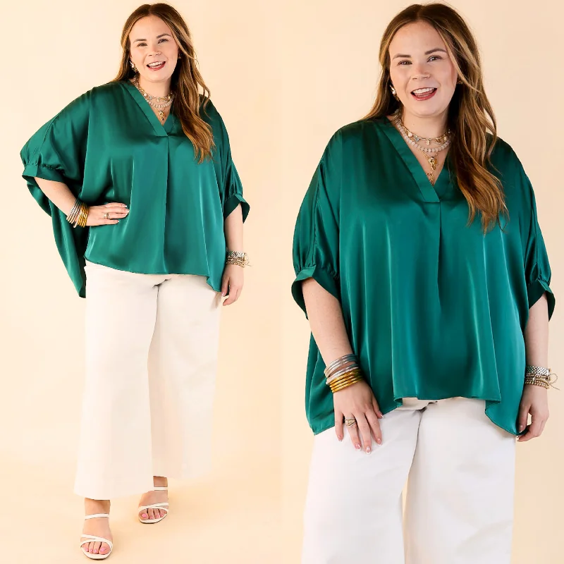 Irresistibly Chic Half Sleeve Oversized Blouse in Hunter Green