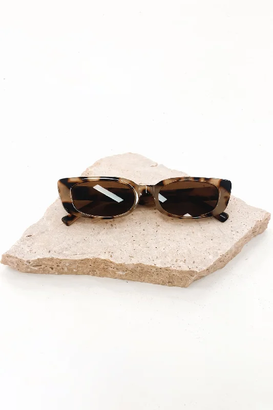 Carrie Sunglasses Tort Cat - Eye Vintage Revival