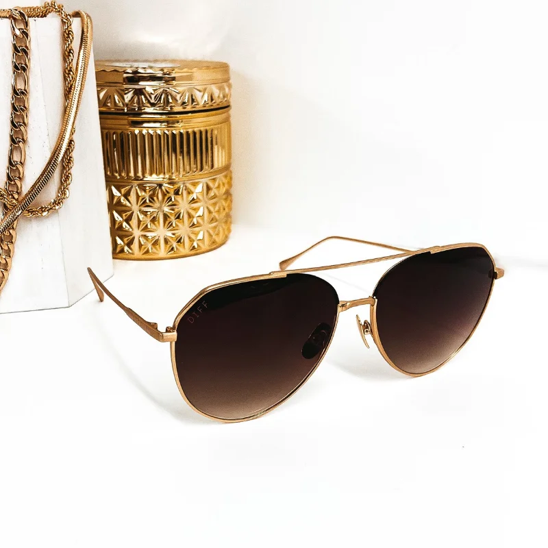 DIFF | Dash Coffee Gradient Lens Sunglasses in Gold Foldable Travel - Friendly Glasses