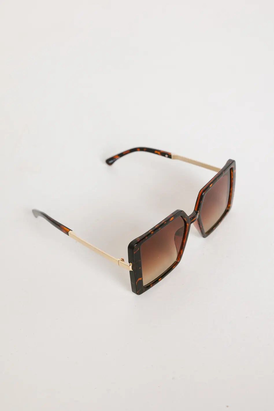 Elara Oversized Sunglasses in Brown Geometric - Shaped Avant - Garde