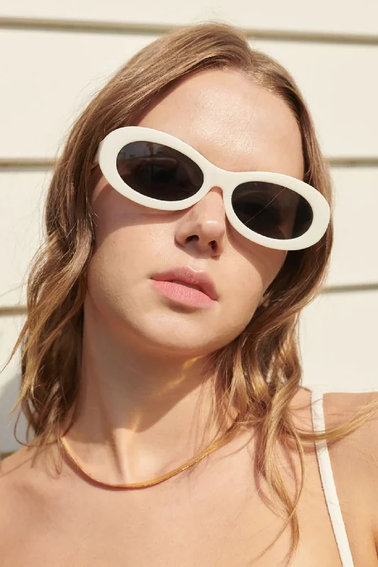 Ella Sunglasses // Cream Foldable Travel - Friendly Glasses