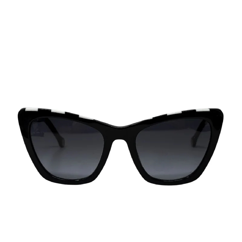 HER-0129/S Cat Eye Sunglasses Designer By Carolina Herrera Retro - Inspired 