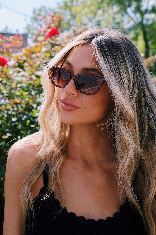 Nove Sunglasses, Coffee | Otra Wire - Frame Intellectual Look