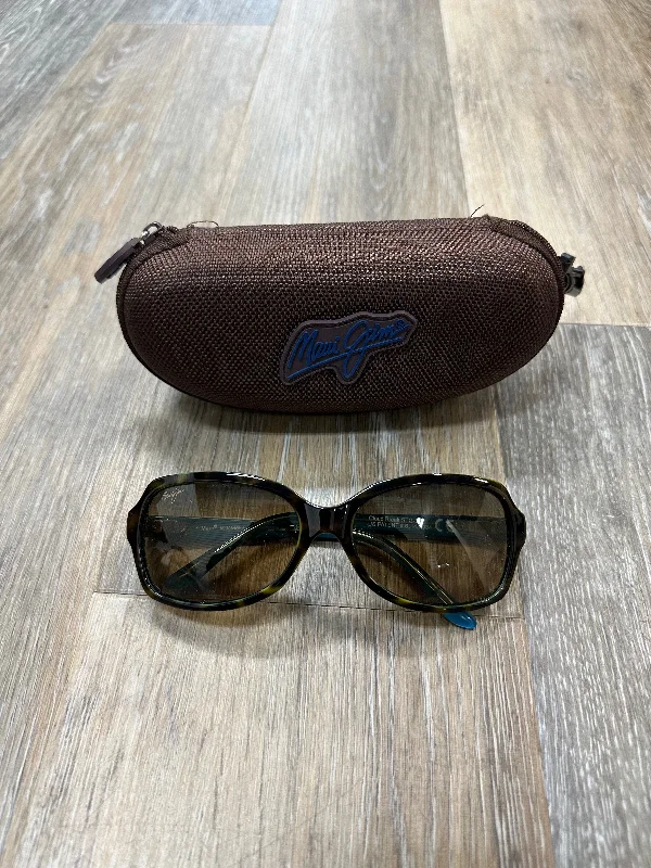 Sunglasses By Maui Jim, Size: Medium Chunky Black - Frame Goth Look