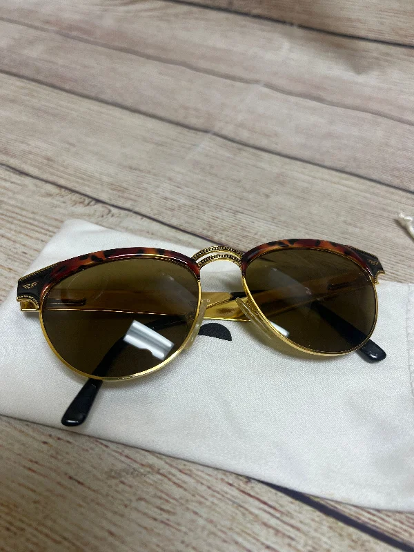 Sunglasses By Miu Miu Wood - Grain Accent Natural Look