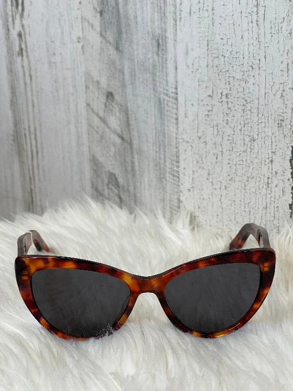 Sunglasses By Salvatore Ferragamo Thin - Rimmed Elegant Style
