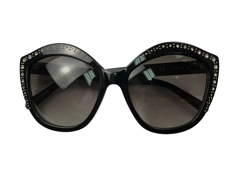 Sunglasses Designer By Henri Bendel Matte - Finish Plastic Frame Look