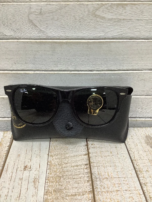 Sunglasses Designer By Ray Ban Cat - Eye Vintage Revival