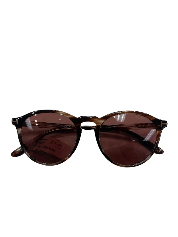 Sunglasses Designer By Tom Ford Tortoiseshell Pattern Aesthetic