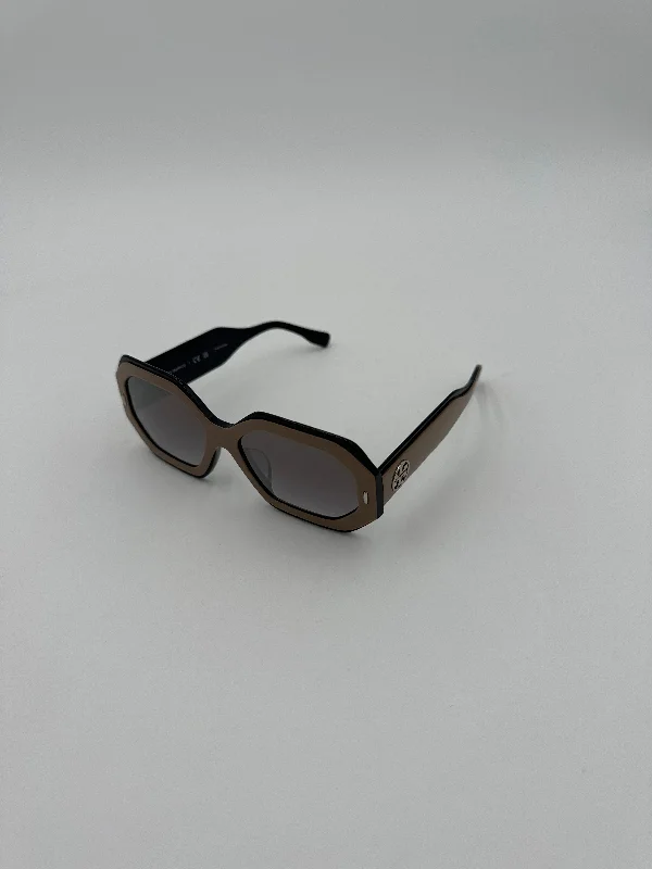 Sunglasses Designer By Tory Burch Transparent Frame Trend