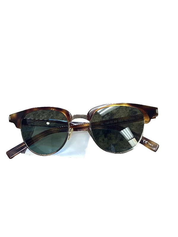 Sunglasses Designer By Yves Saint Laurent Classic Aviator Style