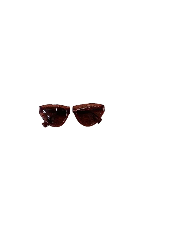 Sunglasses Luxury Designer By Burberry  Size: 01 Piece Gradient - Lens 