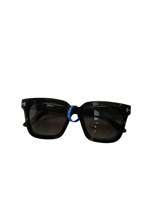 Sunglasses Luxury Designer By Tom Ford Wrap - Around Ski Goggles