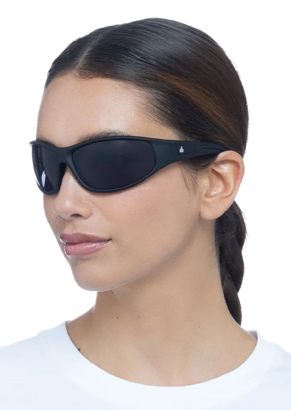 Tucana - Black Round - Rimmed Bohemian Look